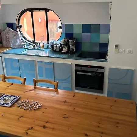 Superbe Avec Vue Proche Village Hyères