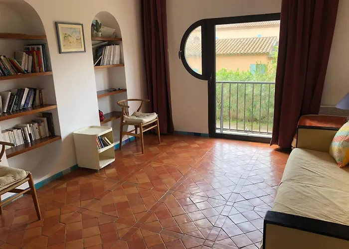 Superbe Avec Vue Proche Village