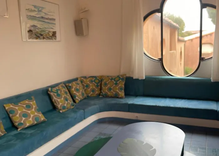 Superbe Avec Vue Proche Village Hyères