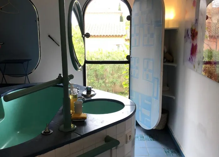 Lägenhet Superbe Avec Vue Proche Village Hyères